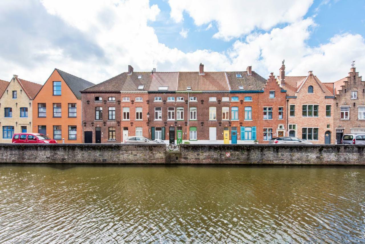 Charming Place Along The Canals In Bruges Exterior photo
